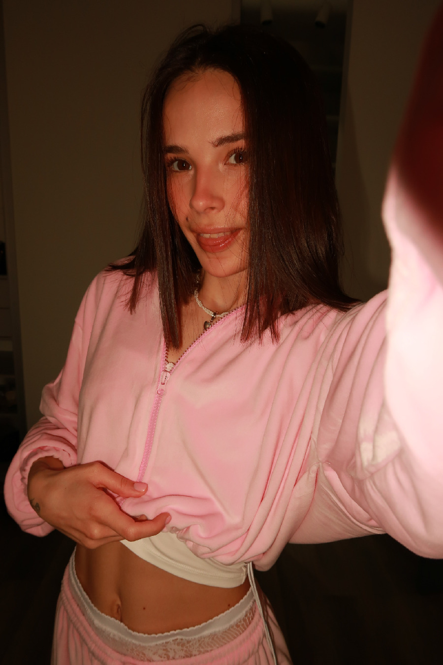 Tina brings the glow — live moments in Louisville